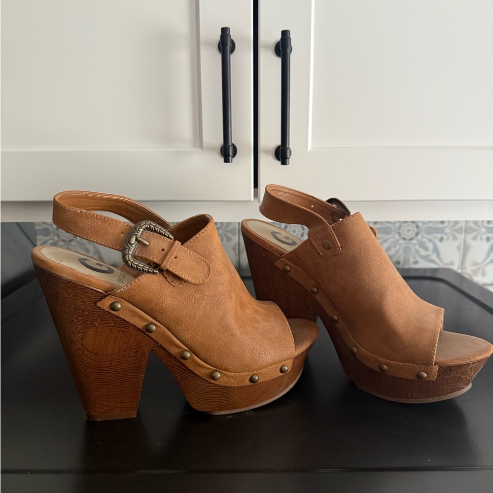 G by GUESS wedge heels
